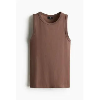 Matching fitted tank top