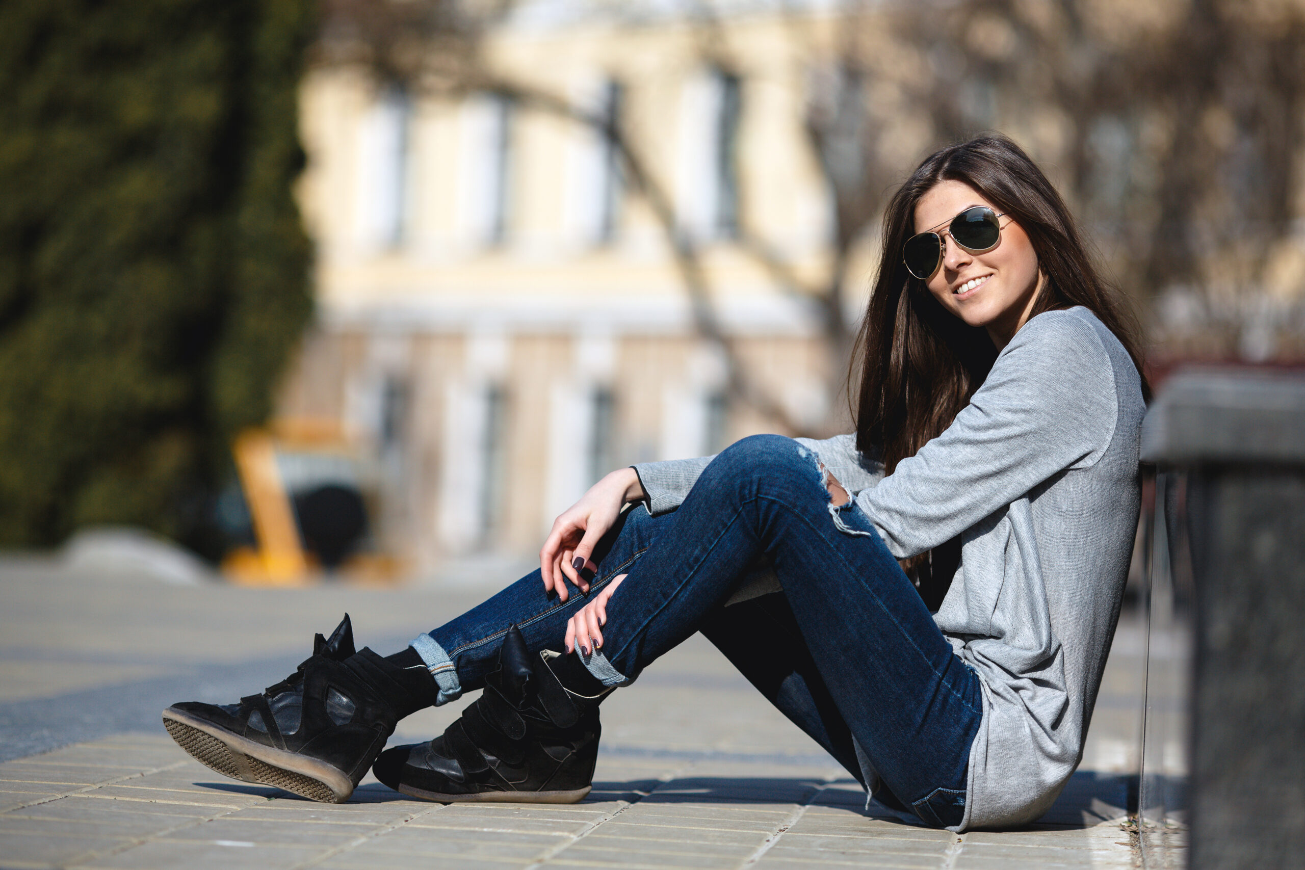 Casual wear manufacturer producing custom hoodies, t-shirts and jackets